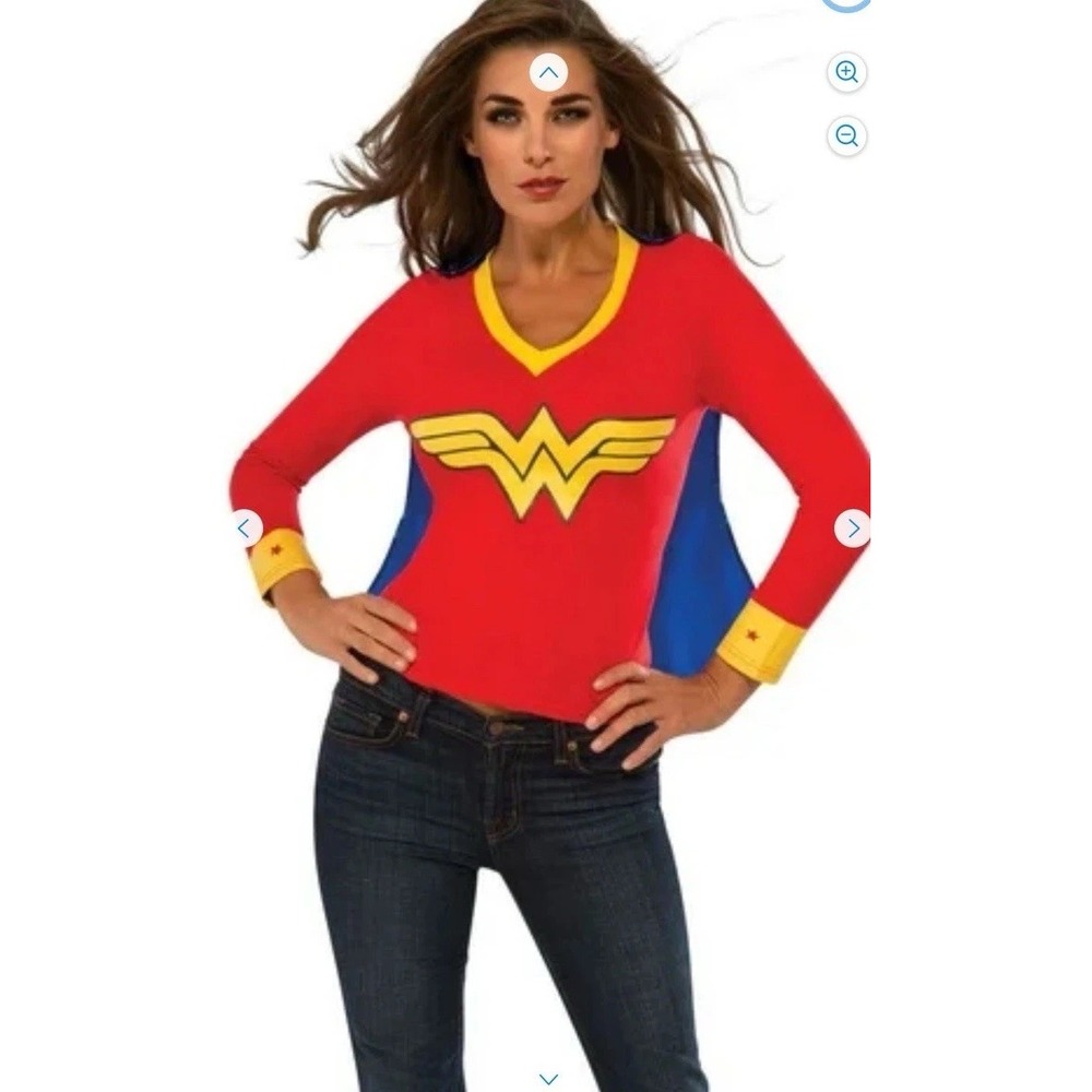 DC Comics Wonder Woman Small (6-10) Adult Halloween Costume T-shirt With Cape
